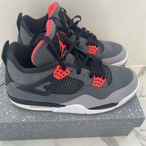 Air Jordan 4 Retro | Men’s 10.5
